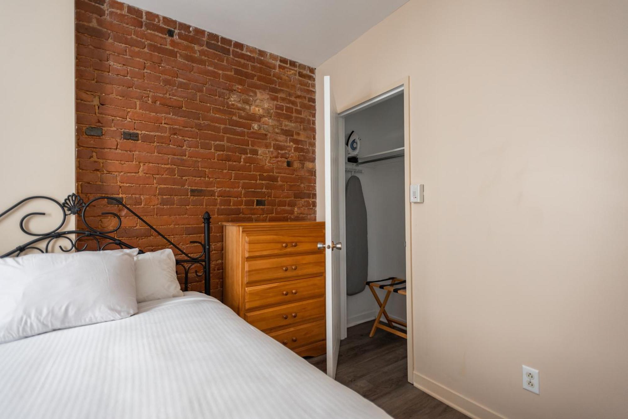 Hotel Le Roberval Montréal Exterior foto